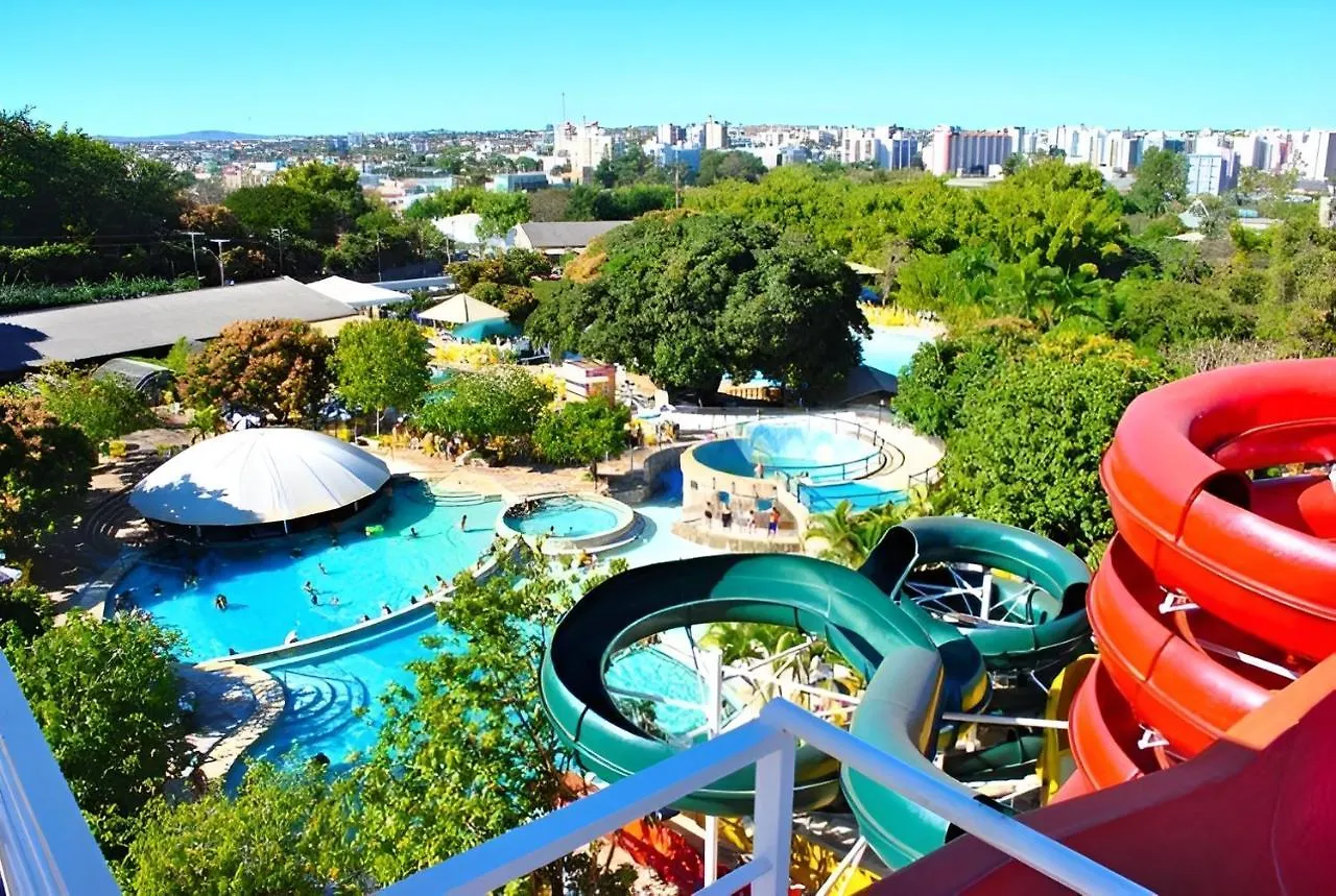 Aparthotel Spazzio Diroma Com Acesso Gratuito Ao Acqua Park E Splash Caldas Novas